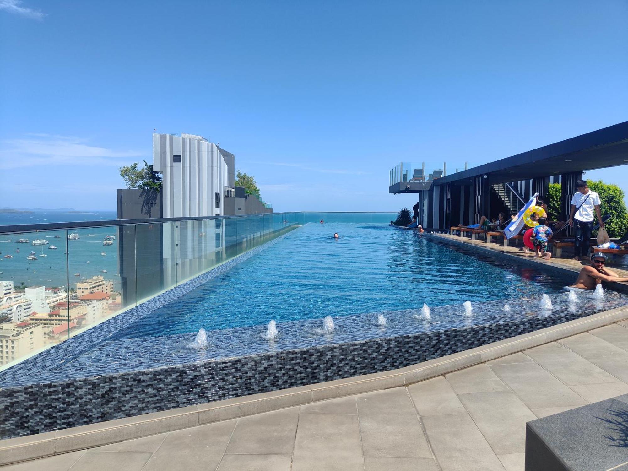 The Base Pattaya Condo By Platoo Exterior foto